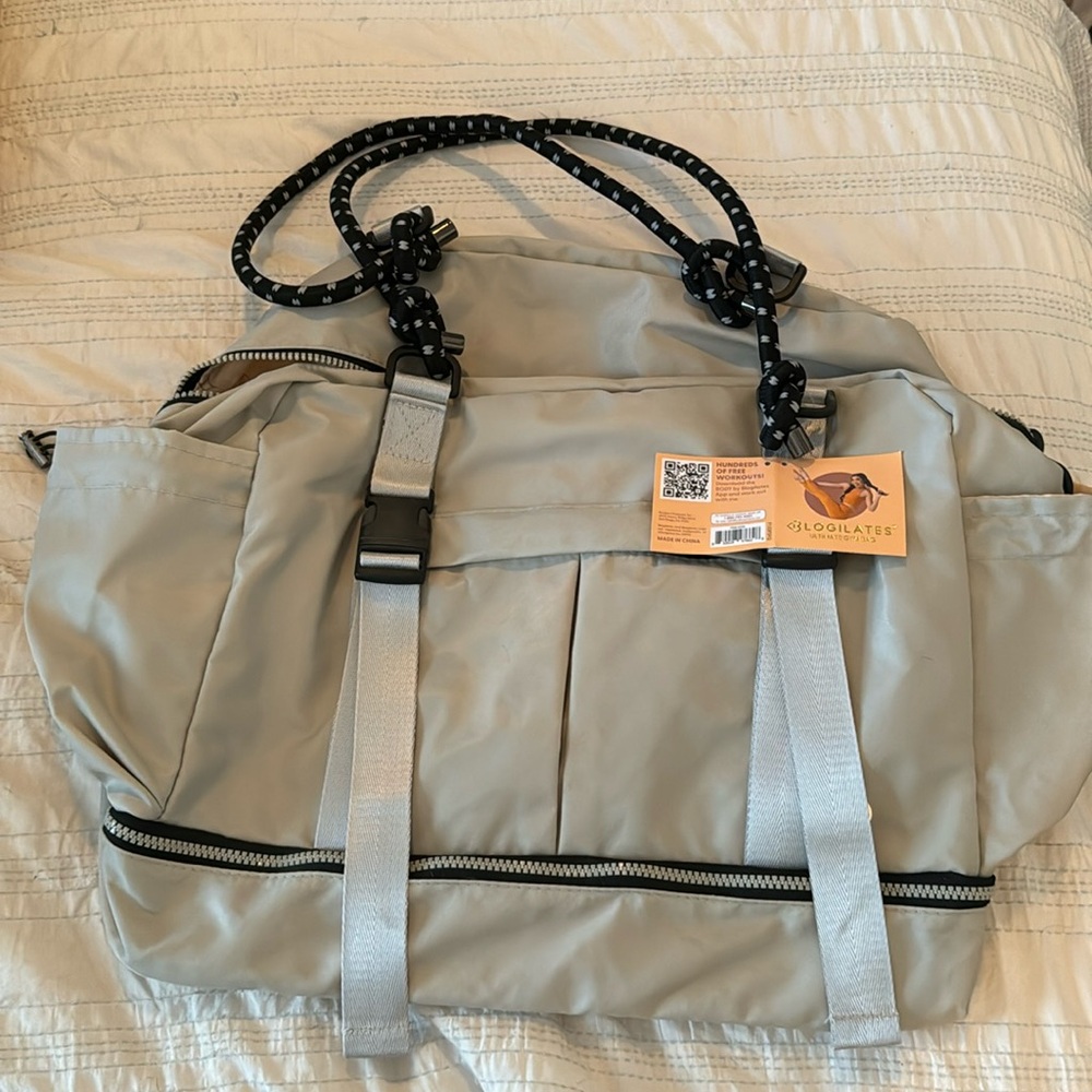 Blogilates ultimate gym bag NWT